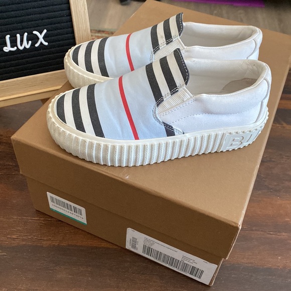Burberry Toddler Slip On Sneakers - Picture 5 of 11